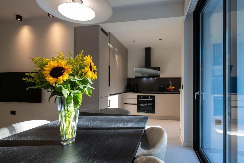 Riverside Apartment *
