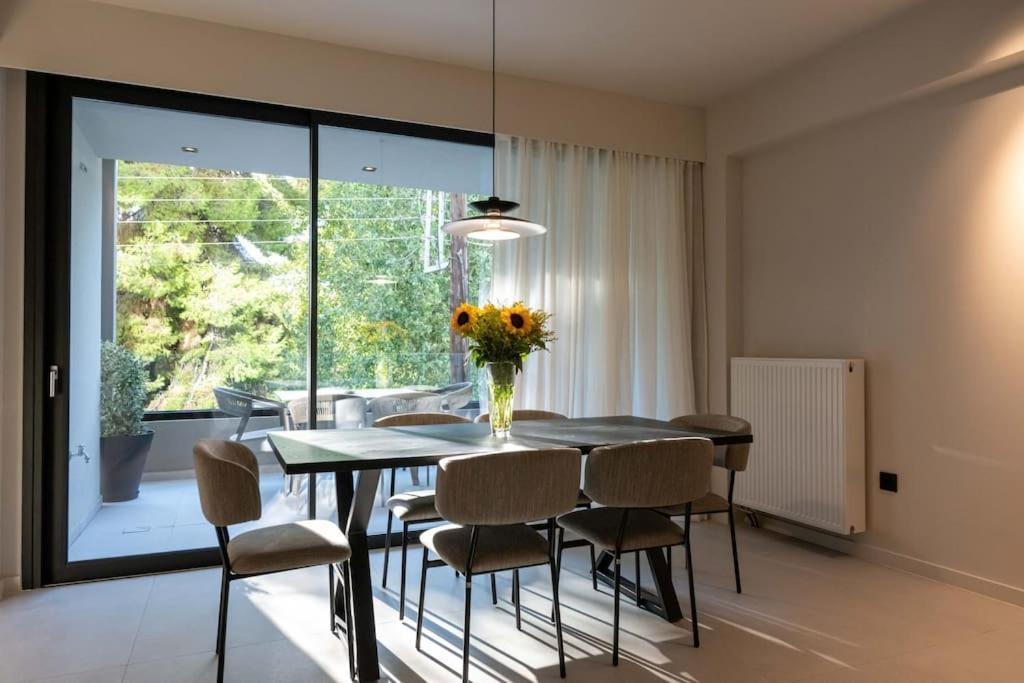 Riverside Apartment *