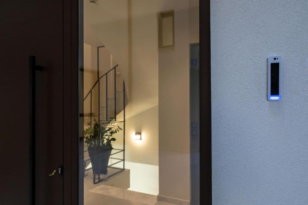 Riverside Apartment *