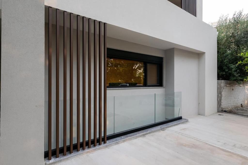 Riverside Apartment *